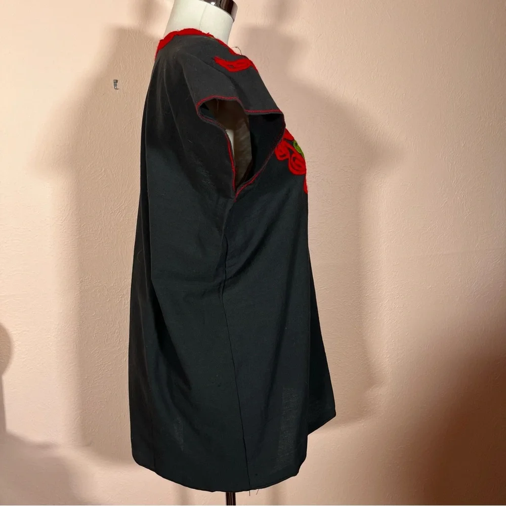 Vintage Bohemian Handmade Mexican Embroidered Red Floral Black Tunic Blouse - Picture 15 of 17